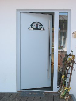 Tischlerei Helmut Meyer GmbH - Haustüren - HT 146